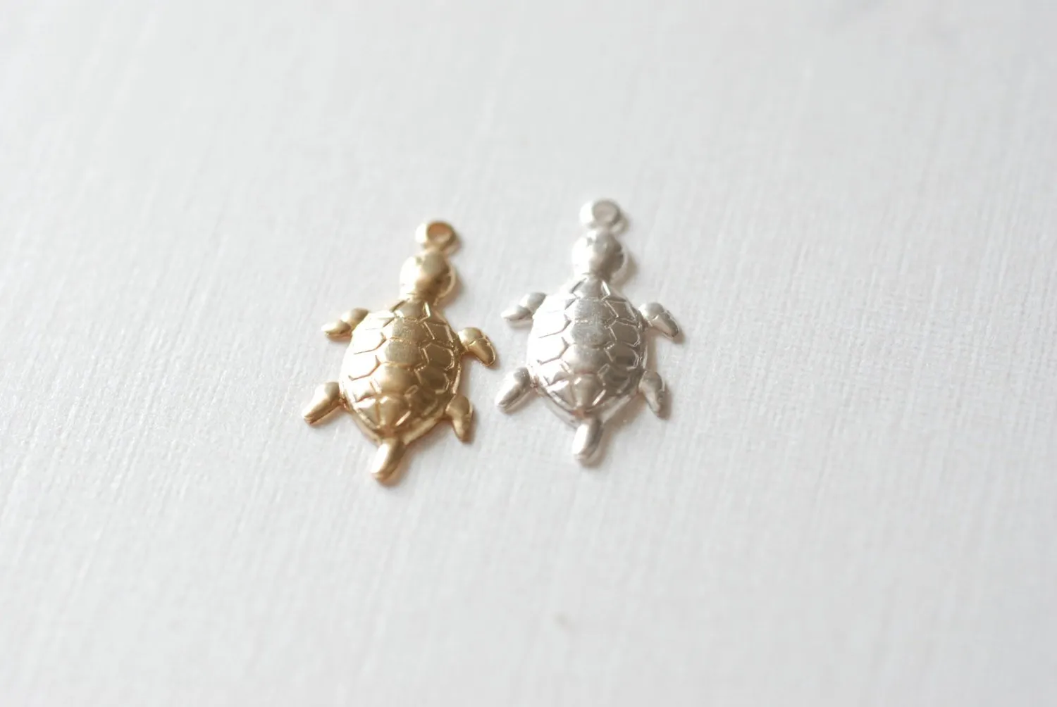 14k Gold Wholesale Filled Turtle Charm, Gold Turtle Charm, Turtle Charm, Sea Turtle Charm, Gold Filled Charms, Gold Filled Turtle Charm