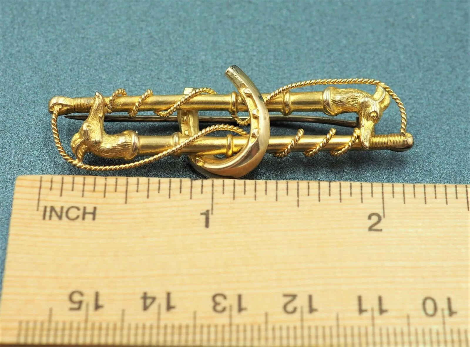 9ct Yellow Gold Equestrian Motif Brooch