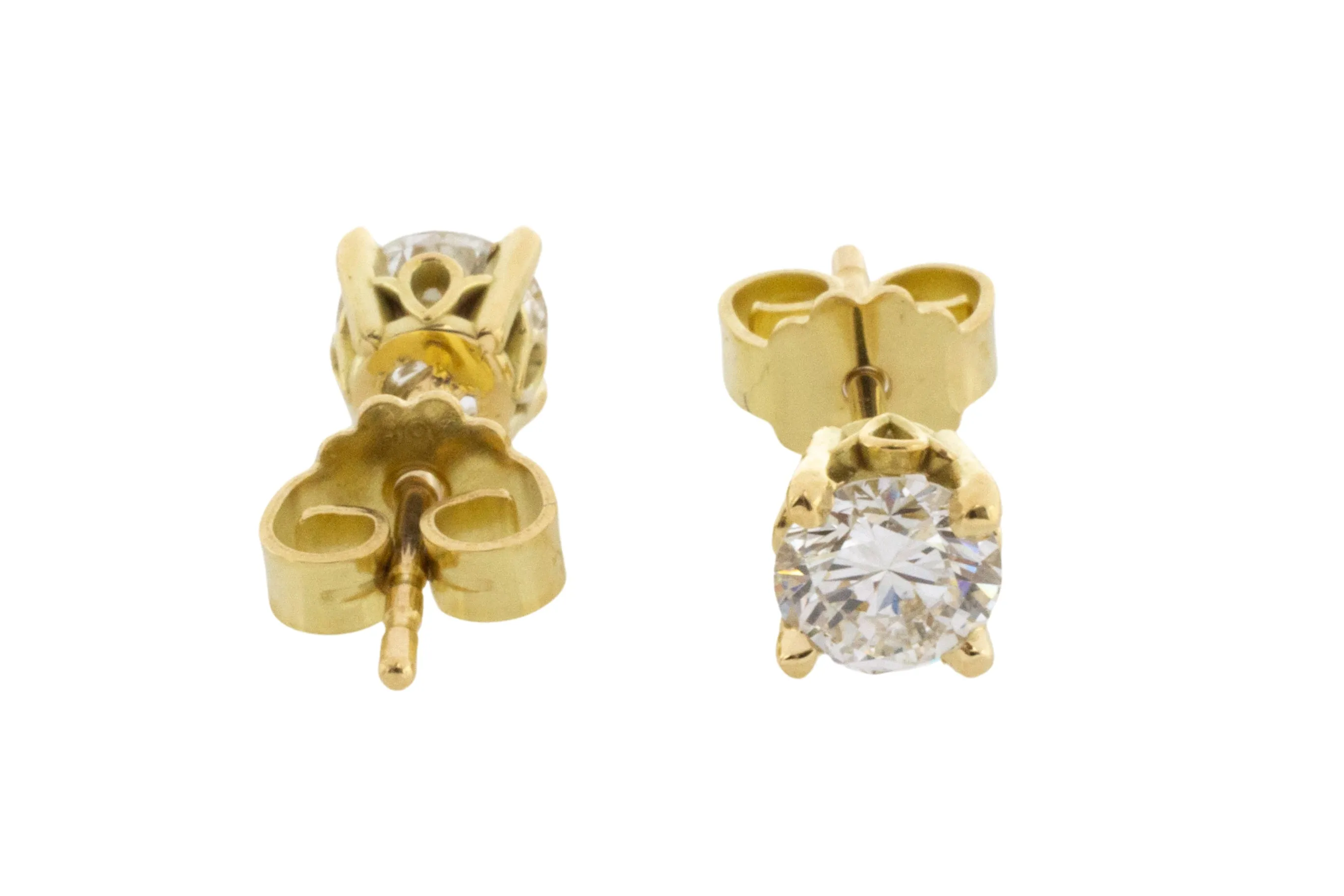 Brilliant cut diamond studs in 18 carat gold