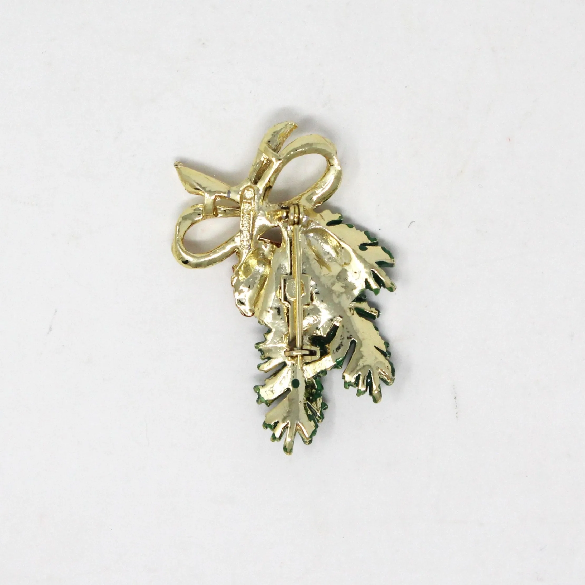 Brooch / Pin, Gerry, Christmas Pine Cones & Branches, Enamel & Gold Tone, Vintage