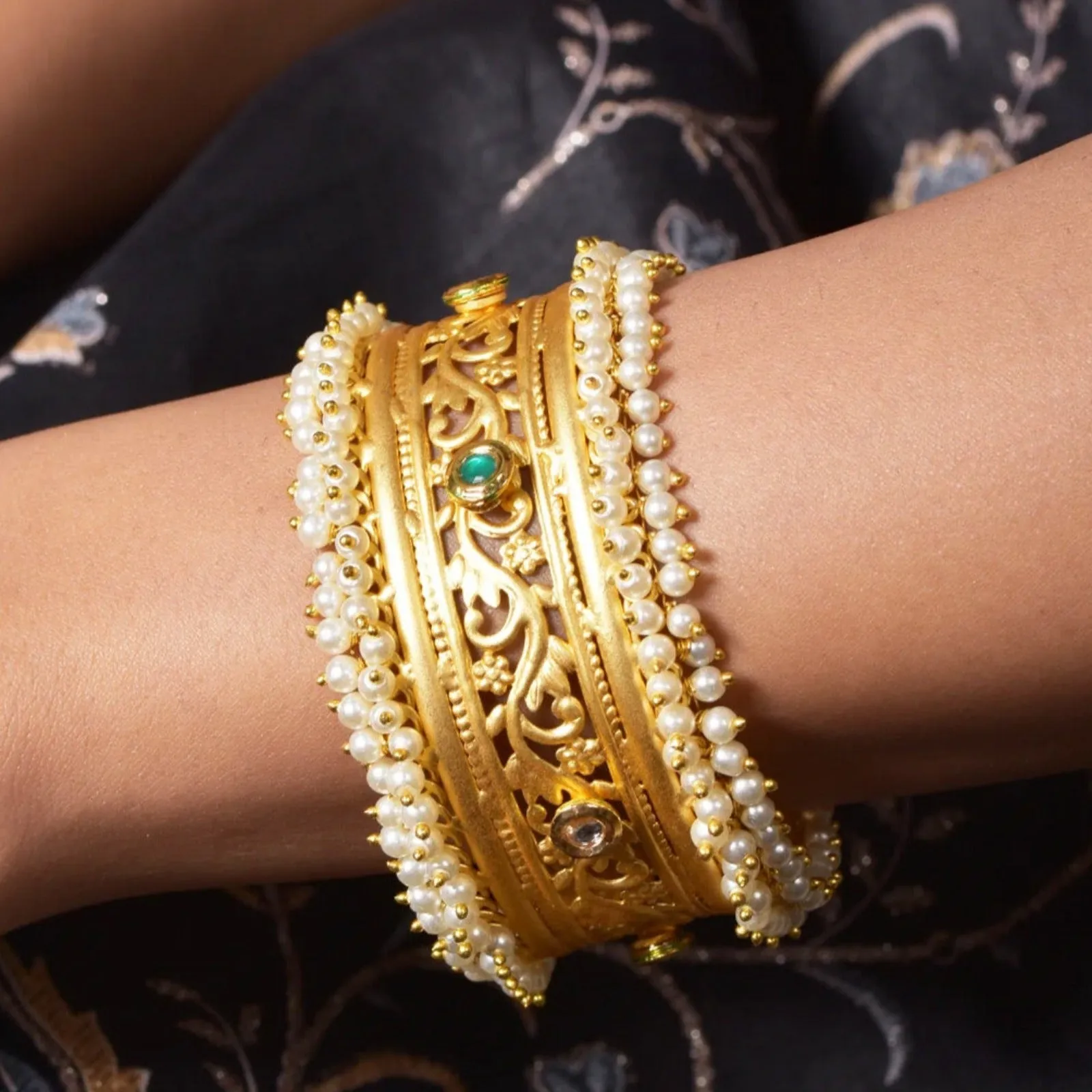 Dhruvika One Piece Golden Bangle