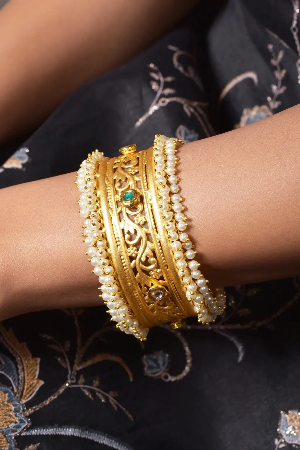 Dhruvika One Piece Golden Bangle