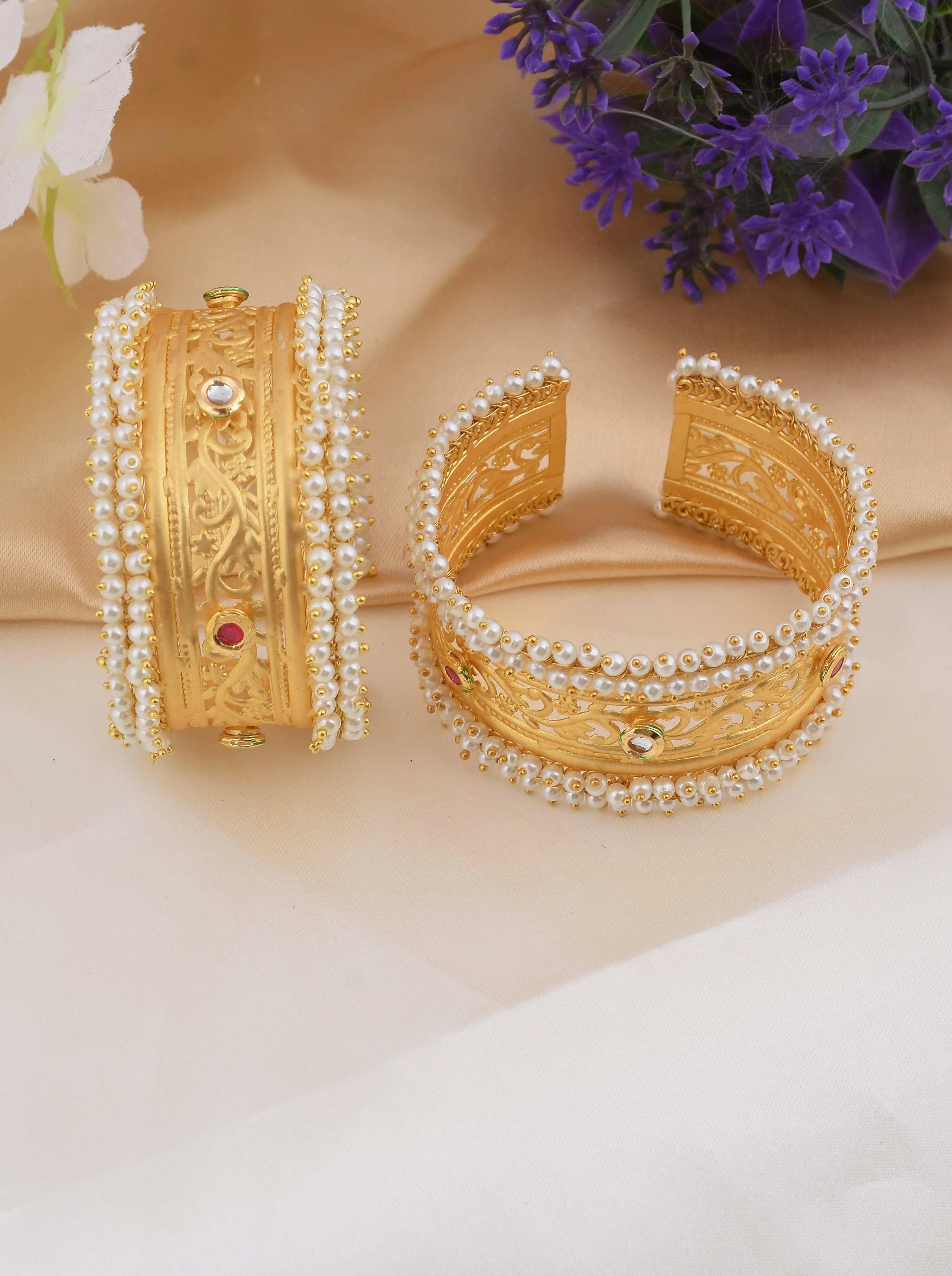 Dhruvika One Piece Golden Bangle