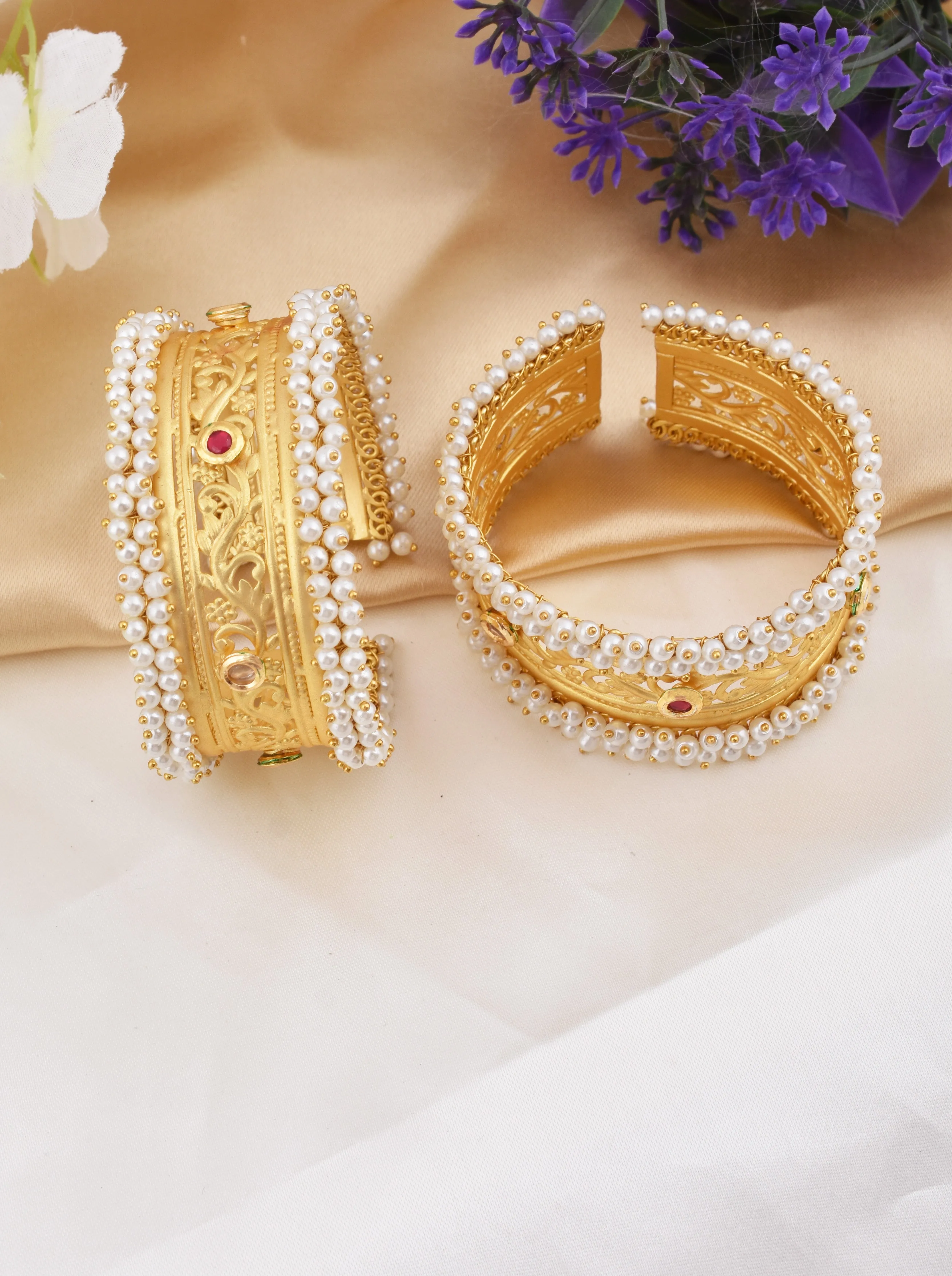 Dhruvika One Piece Golden Bangle