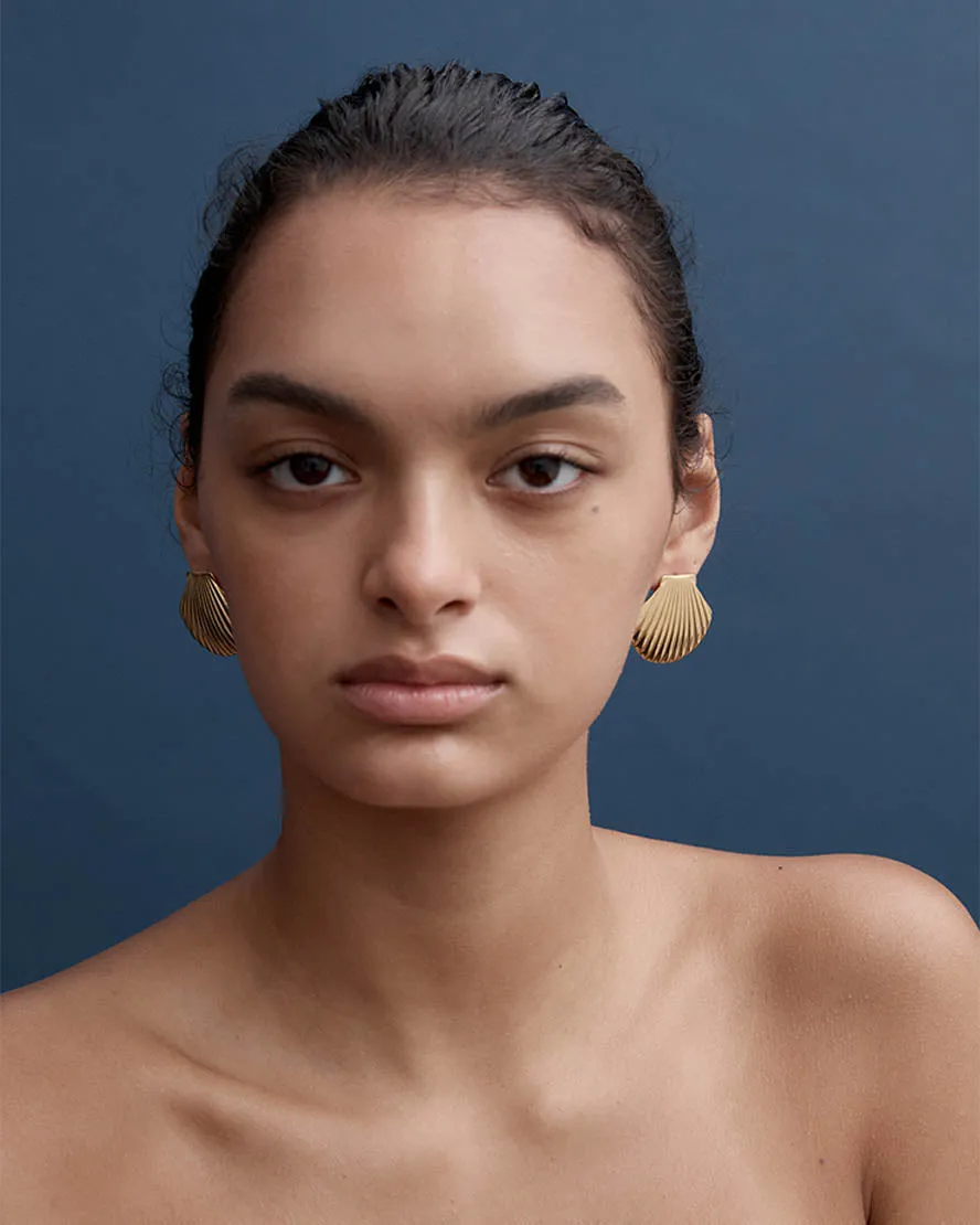 Kai Earrings in Gold