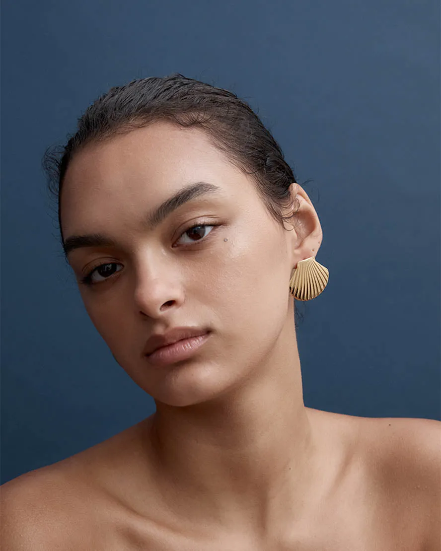 Kai Earrings in Gold