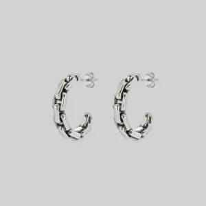 RESOLUTE. Chunky Chain Hoop Earrings - Silver