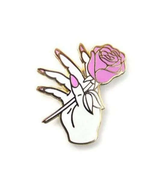 Timlee X117 Cartoon Cute Love Mom Heart Car Rose flower Red Lip High Heel Shoe Metal Brooch Pins Button Pins Girl Gift Wholesale