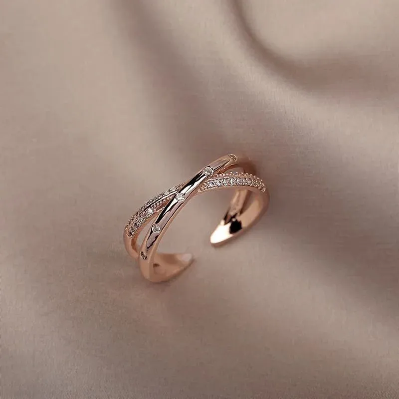 VAIGE Elegant Rose Gold Adjustable Zircon Ring with Classic Fashion Design, 1.7CM Size, Zinc Alloy and Water Drill Material