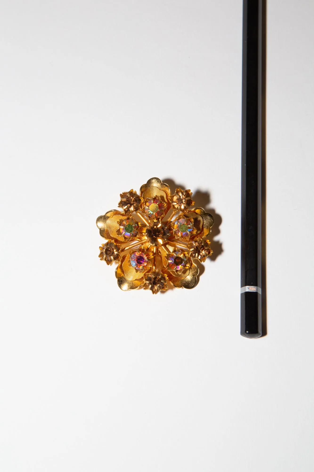 Vintage 1960s Gold Crystal Flower Brooch