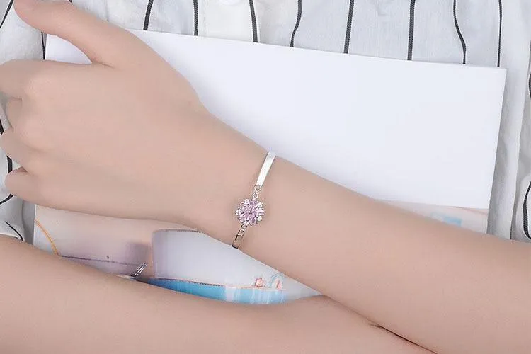 Woman Clear Crystal Luminous Pink Flower Bracelet